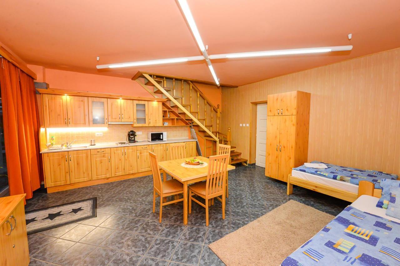 Bed and Breakfast Tinodi Fogado Sárvár Exteriér fotografie