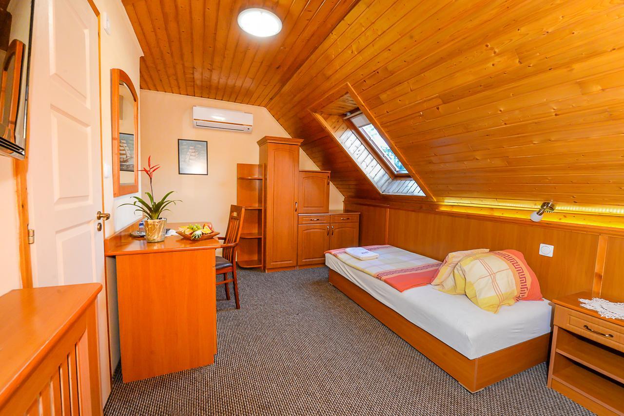 Bed and Breakfast Tinodi Fogado Sárvár Exteriér fotografie
