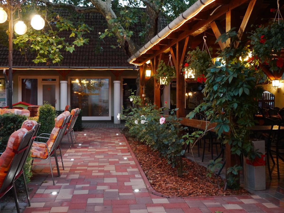 Bed and Breakfast Tinodi Fogado Sárvár Exteriér fotografie
